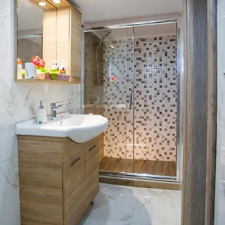 Kaiafas Luxury Philoxenia Nea Peramos (Macedonia)